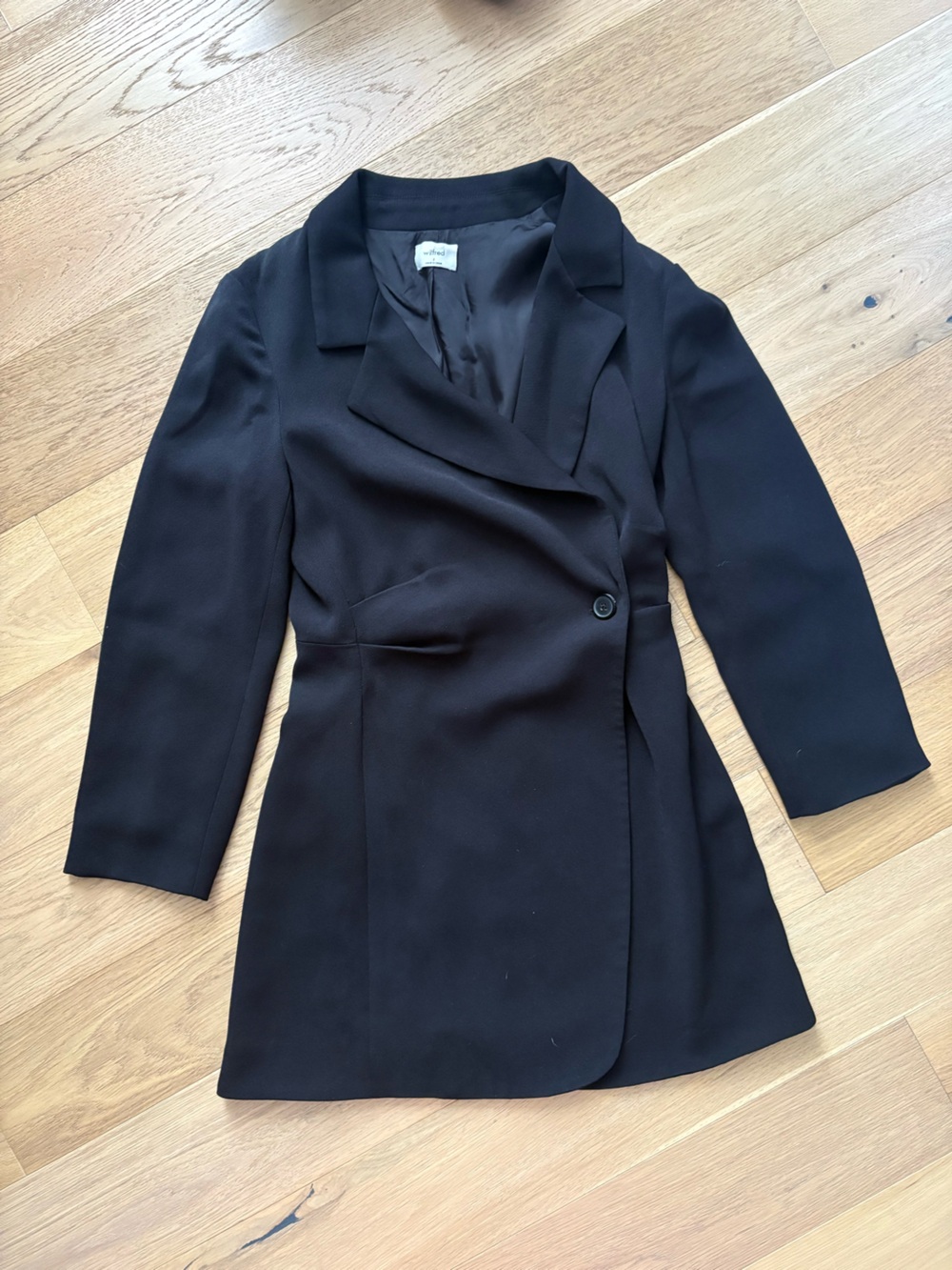 Wilfred (Aritzia) Black Blazer Dress - Size 2
